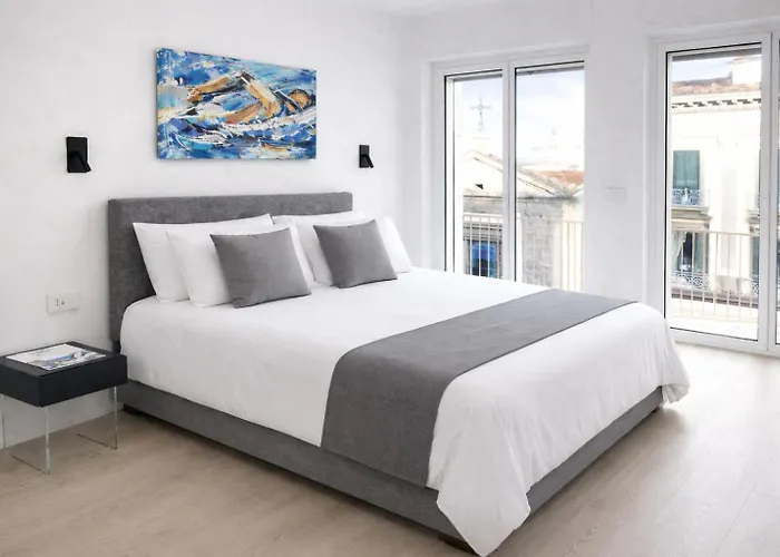 Fiorentini Residence NAPOLI